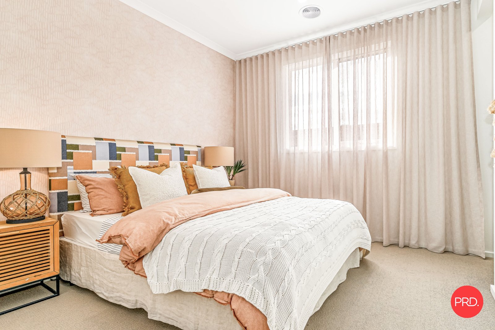 8 Neon Crescent STRATHFIELDSAYE 13