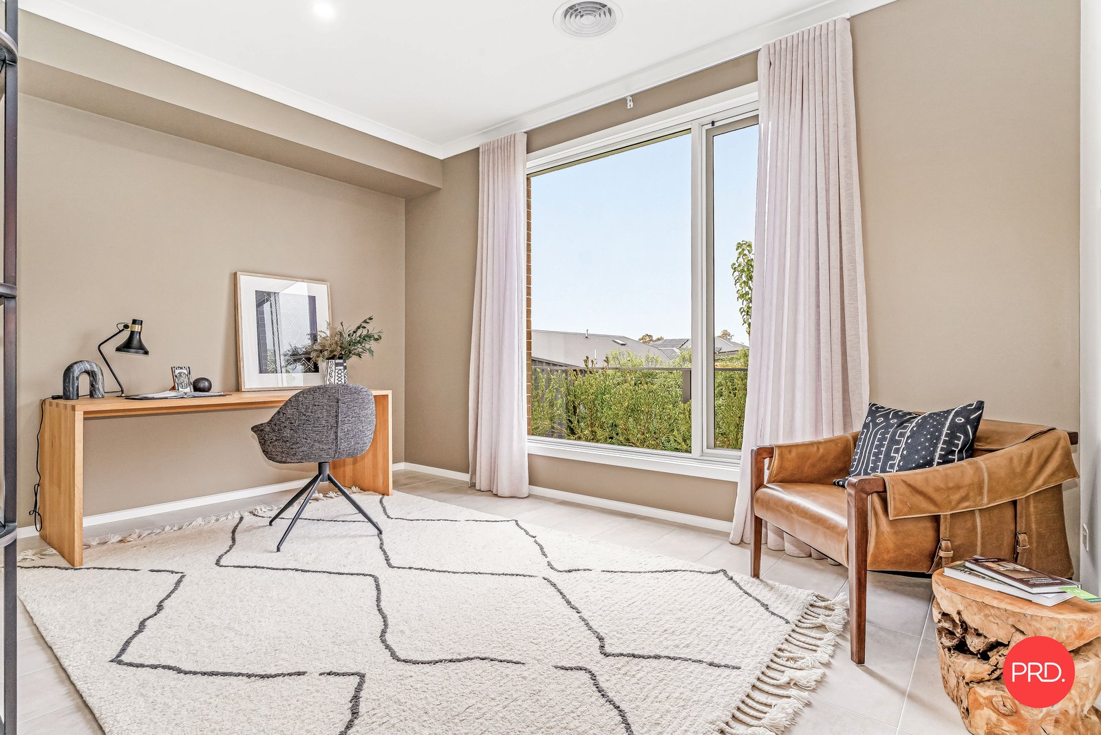 8 Neon Crescent STRATHFIELDSAYE 15