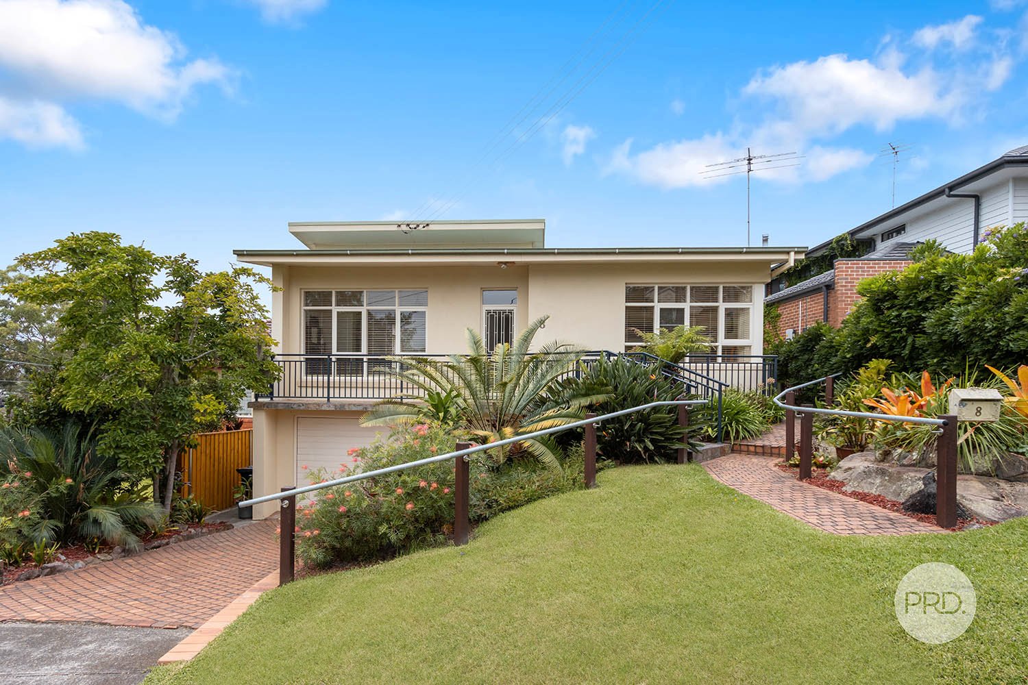 8 Neville Street OATLEY 1