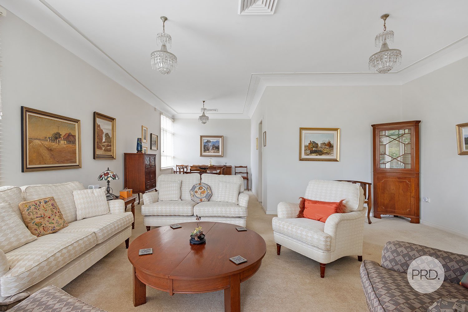 8 Neville Street OATLEY 2
