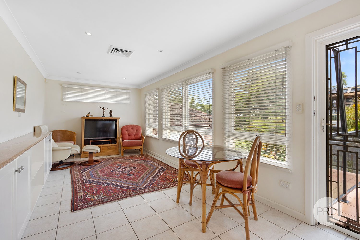 8 Neville Street OATLEY 6
