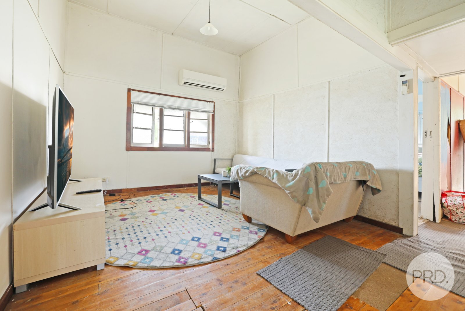 8 New England Highway WILLOW TREE 4