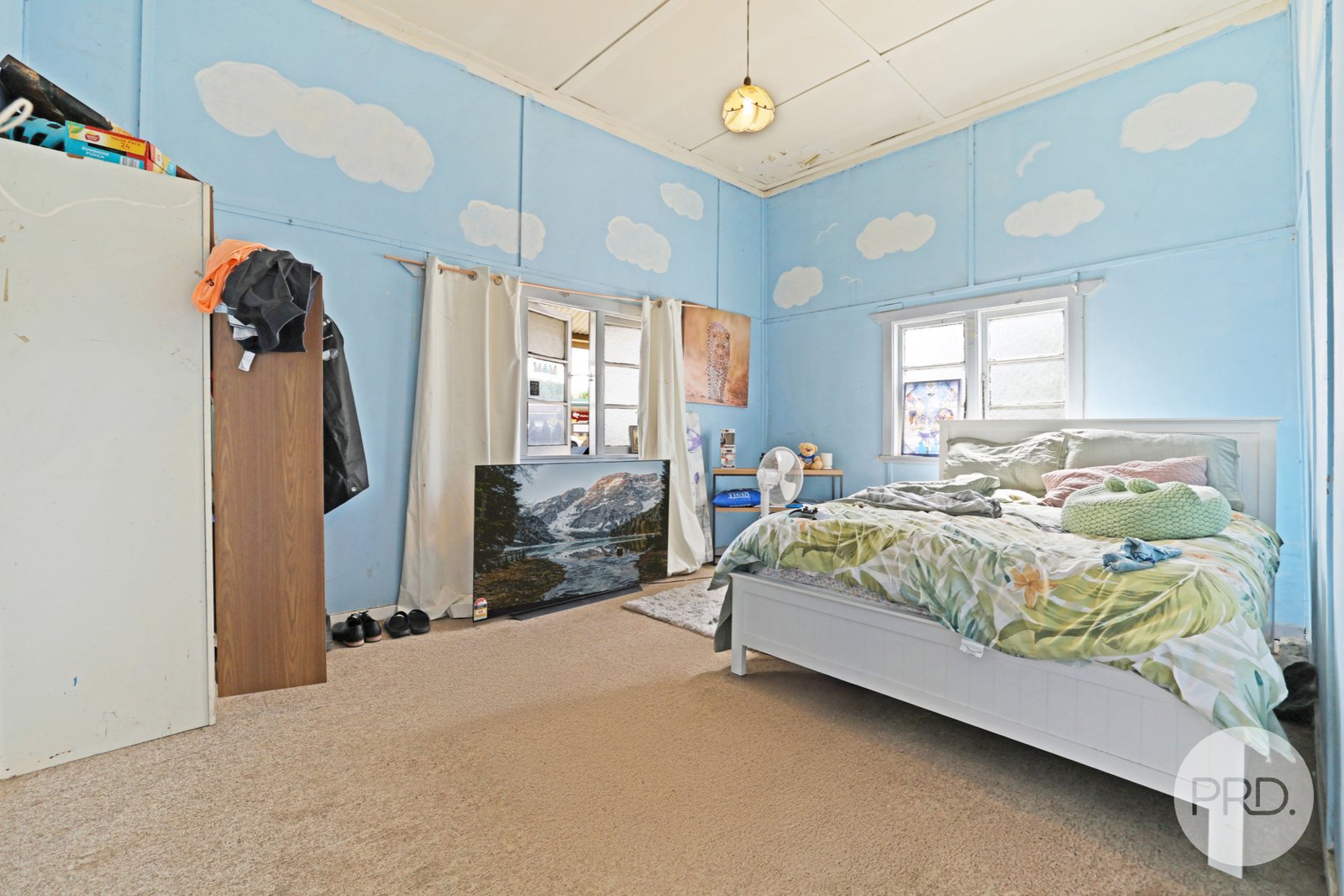 8 New England Highway WILLOW TREE 8