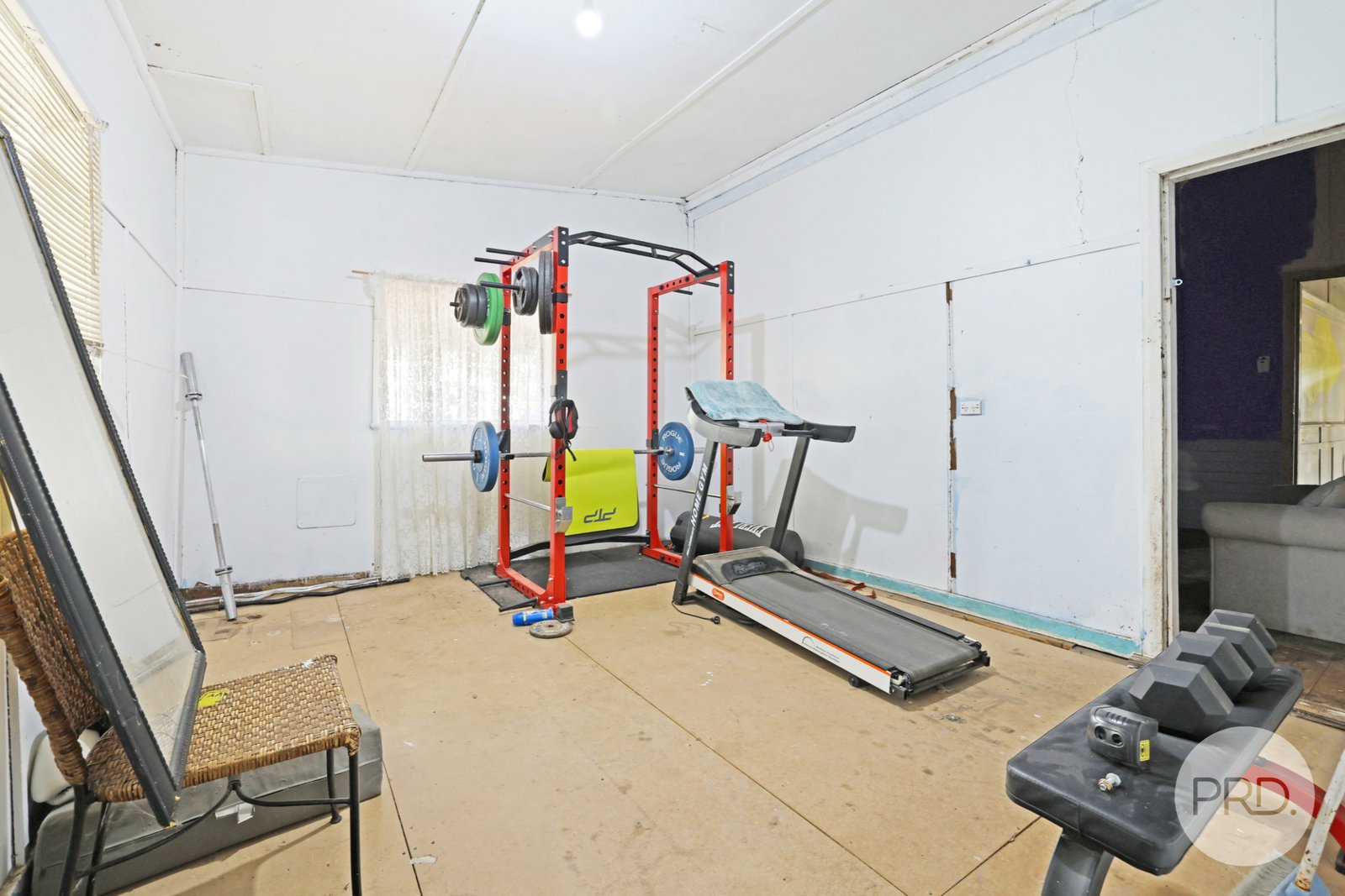 8 New England Highway WILLOW TREE 11