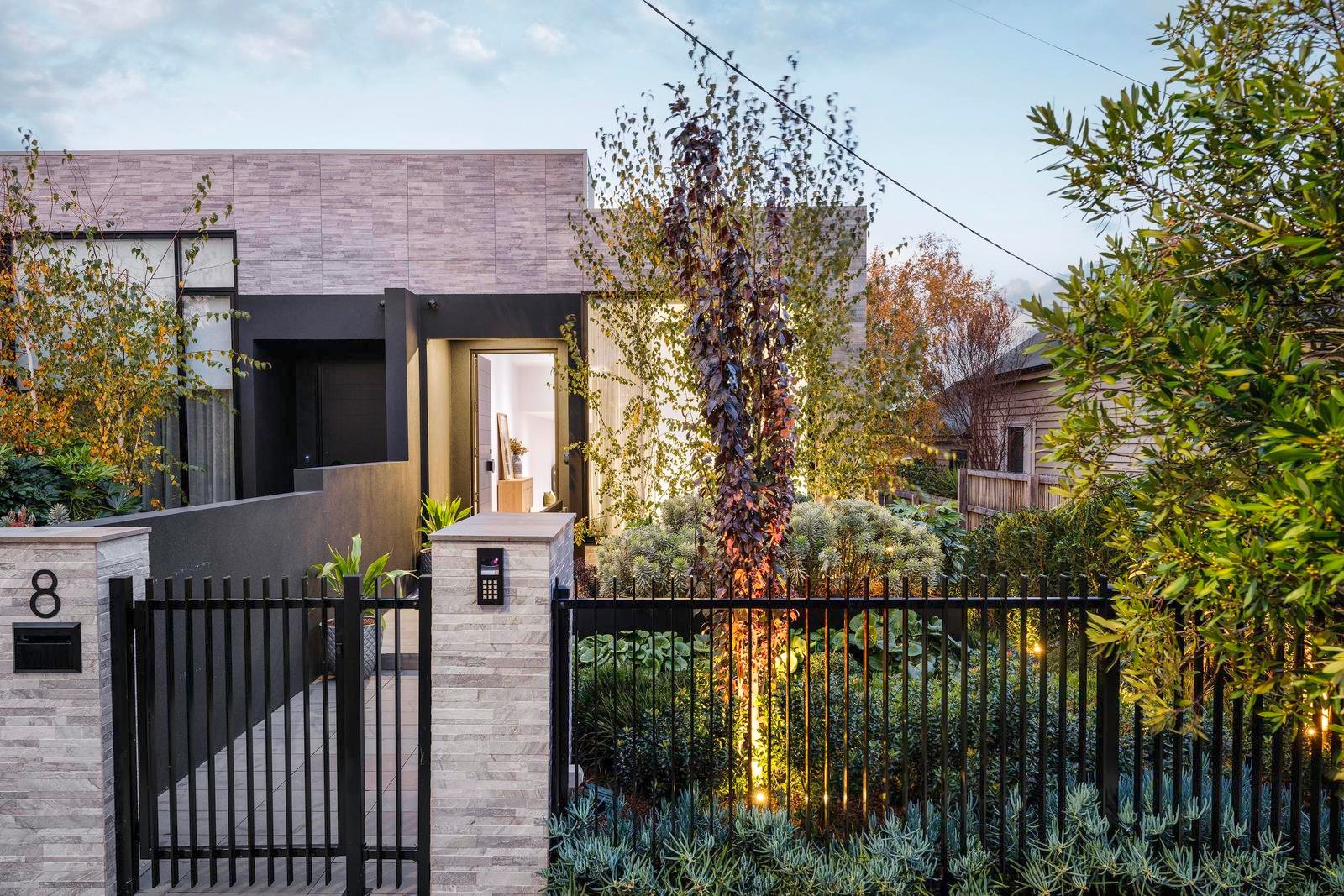 8 Ngarveno Street, Moonee Ponds VIC 3039