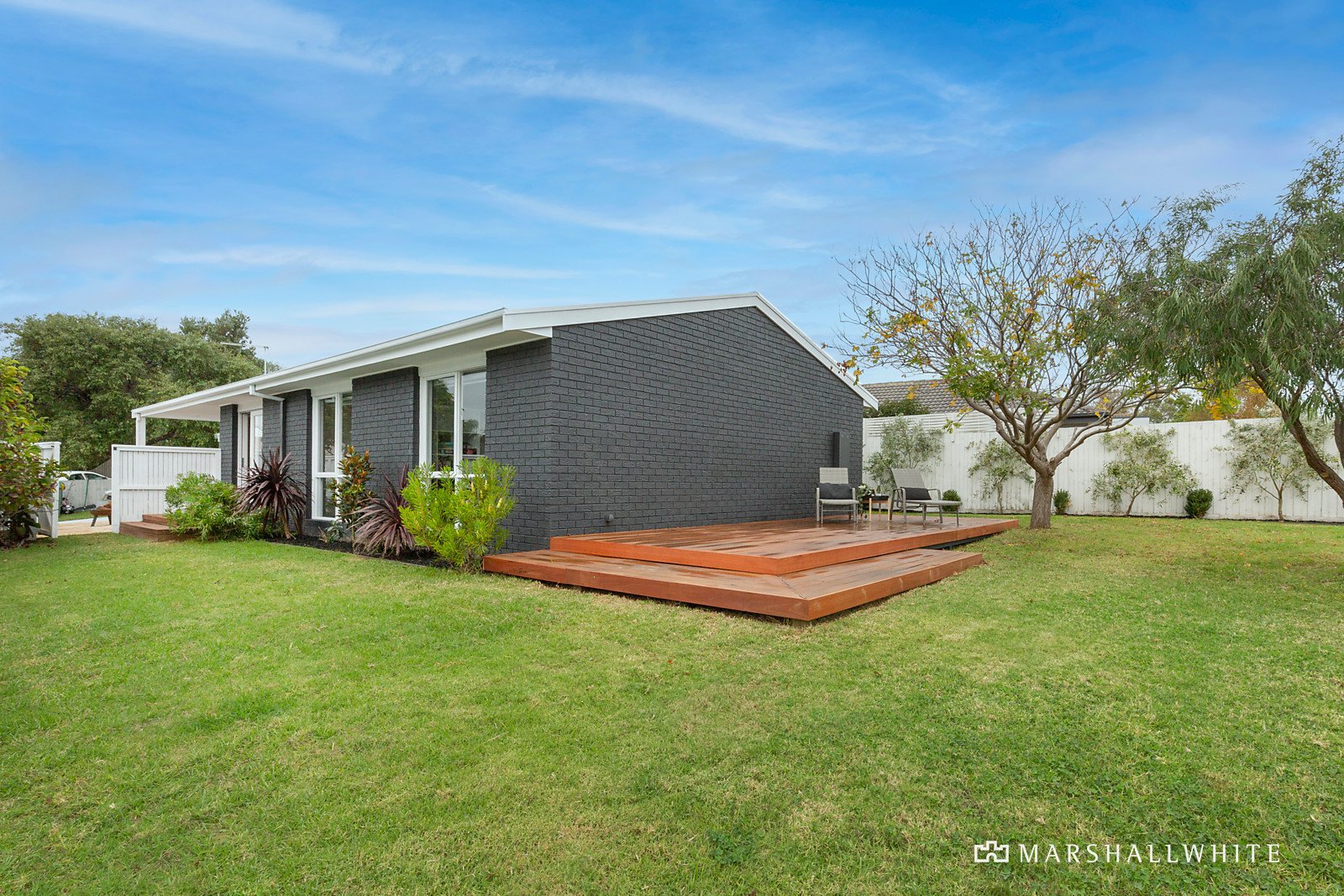 8 Nichols Drive, Mornington, VIC