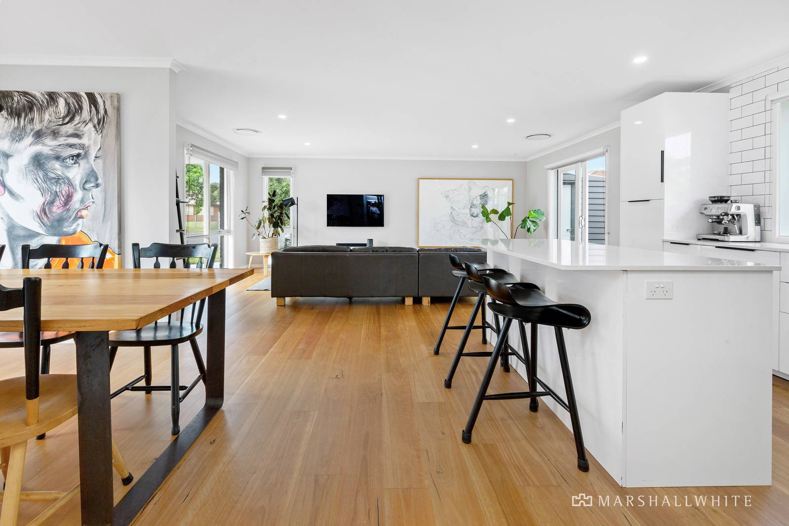 8 Nichols Drive, Mornington, VIC