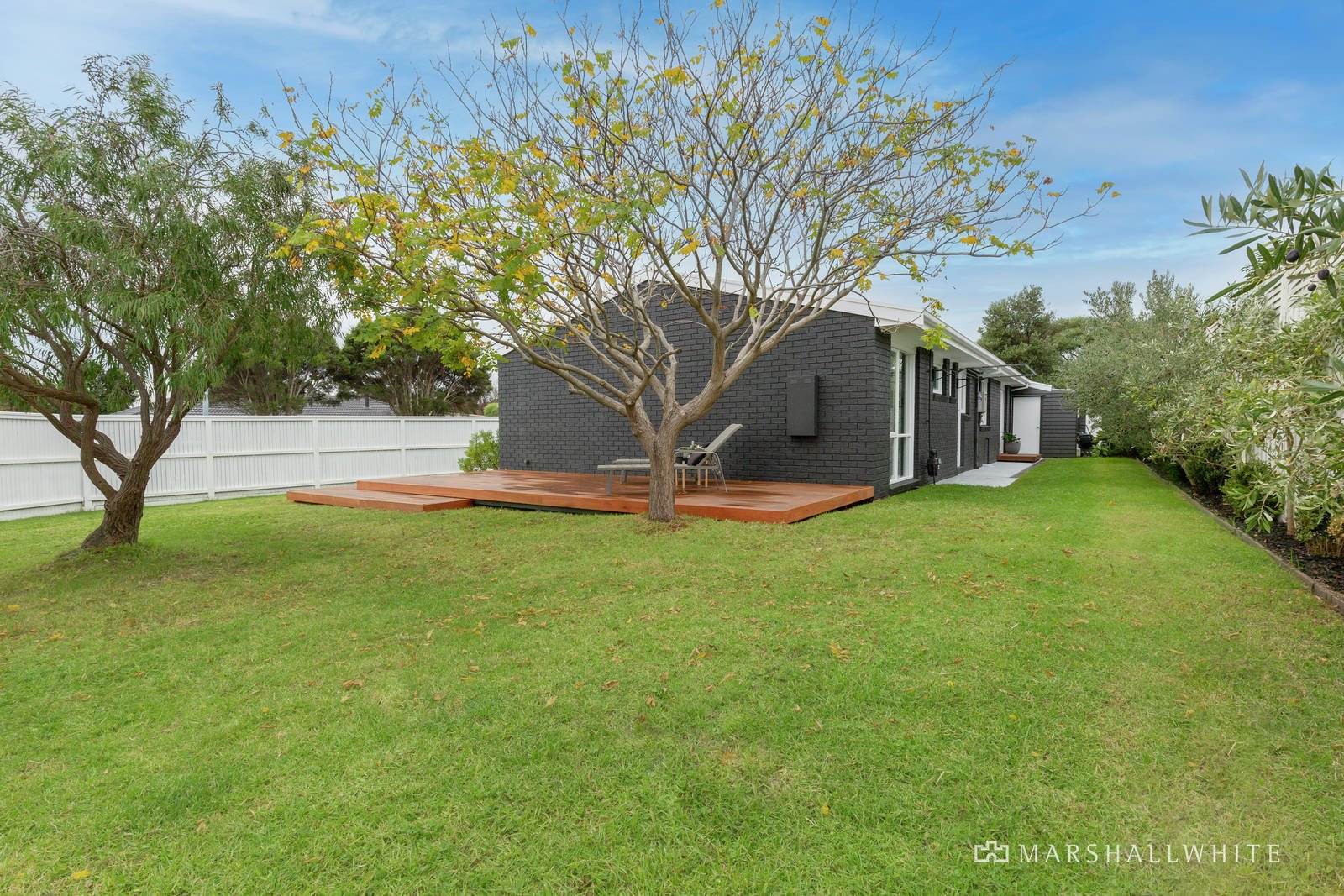 8 Nichols Drive, Mornington, VIC