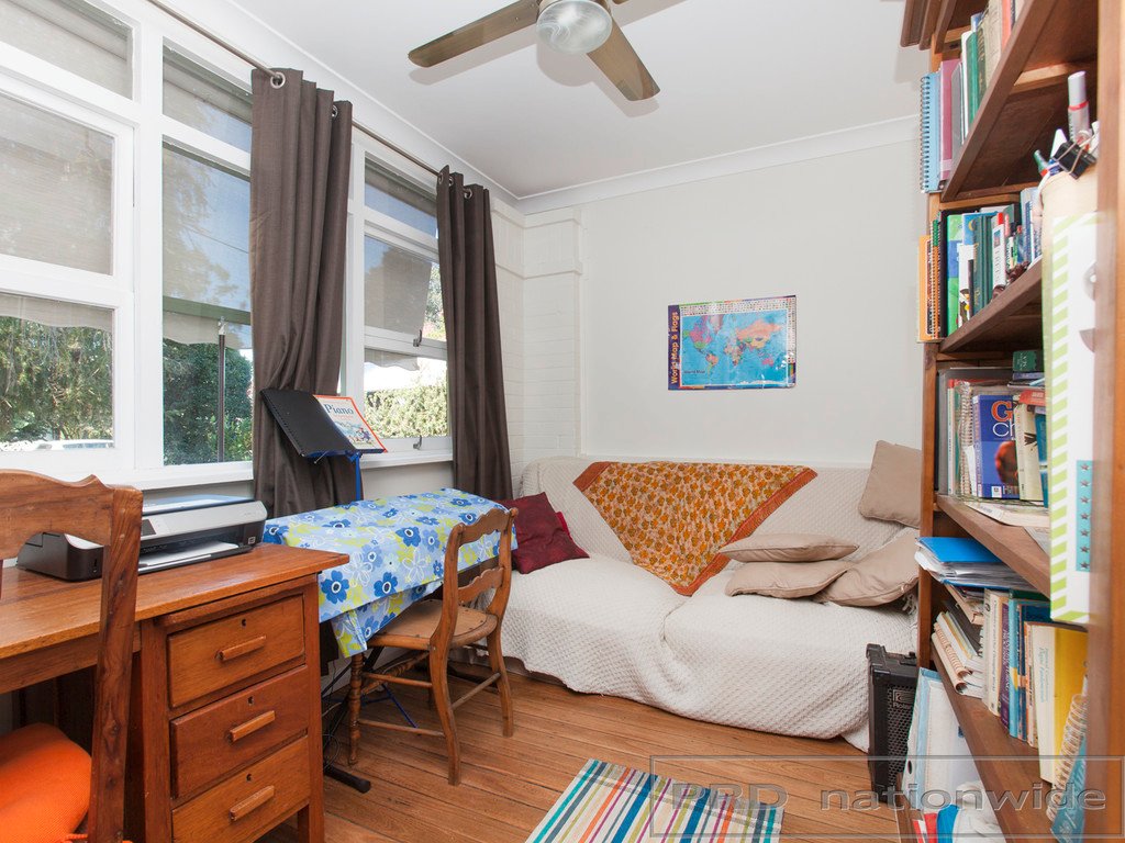 8 Nichols Street LORN 4