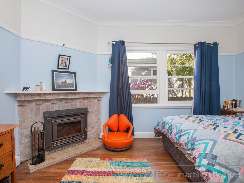 8 Nichols Street LORN 7