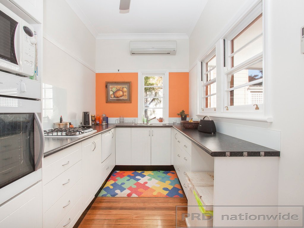 8 Nichols Street LORN 12