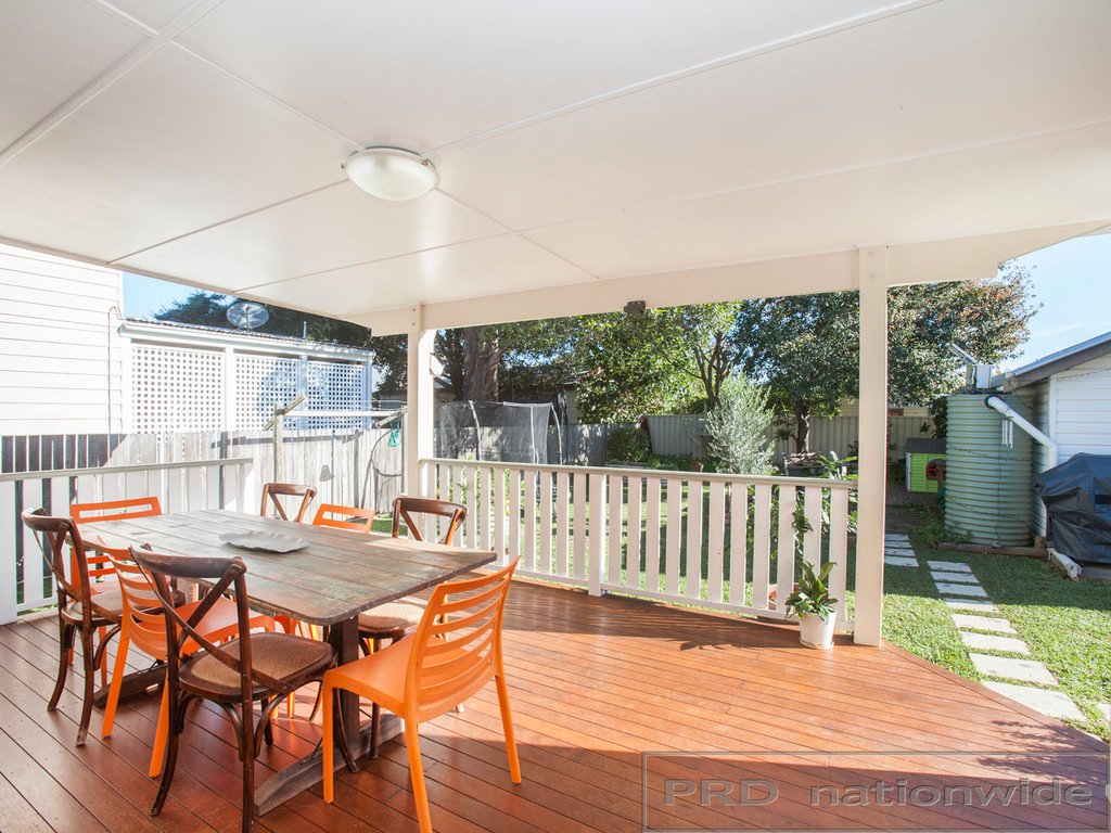 8 Nichols Street LORN 13