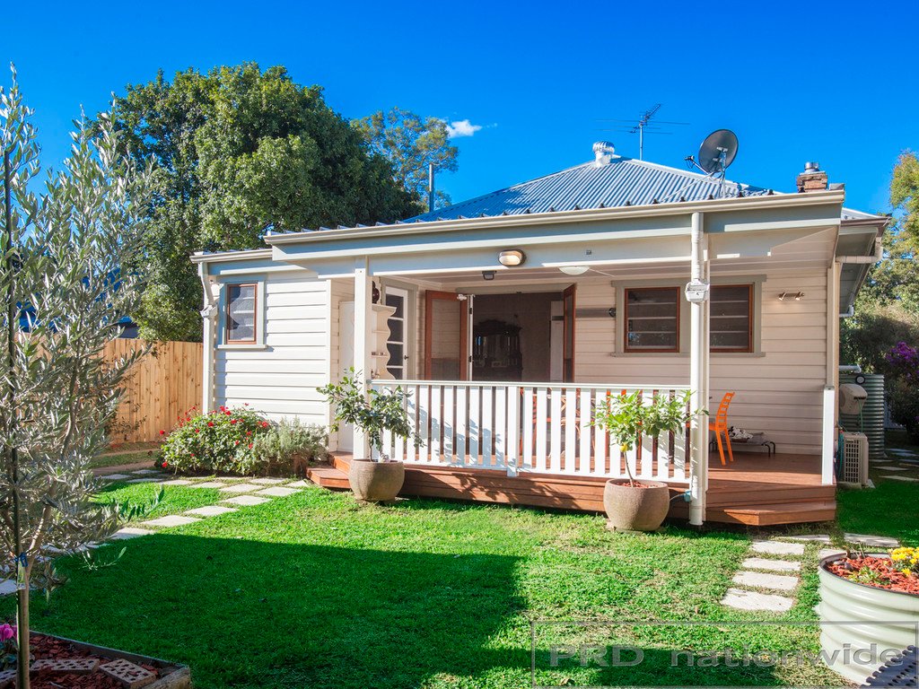 8 Nichols Street LORN 14