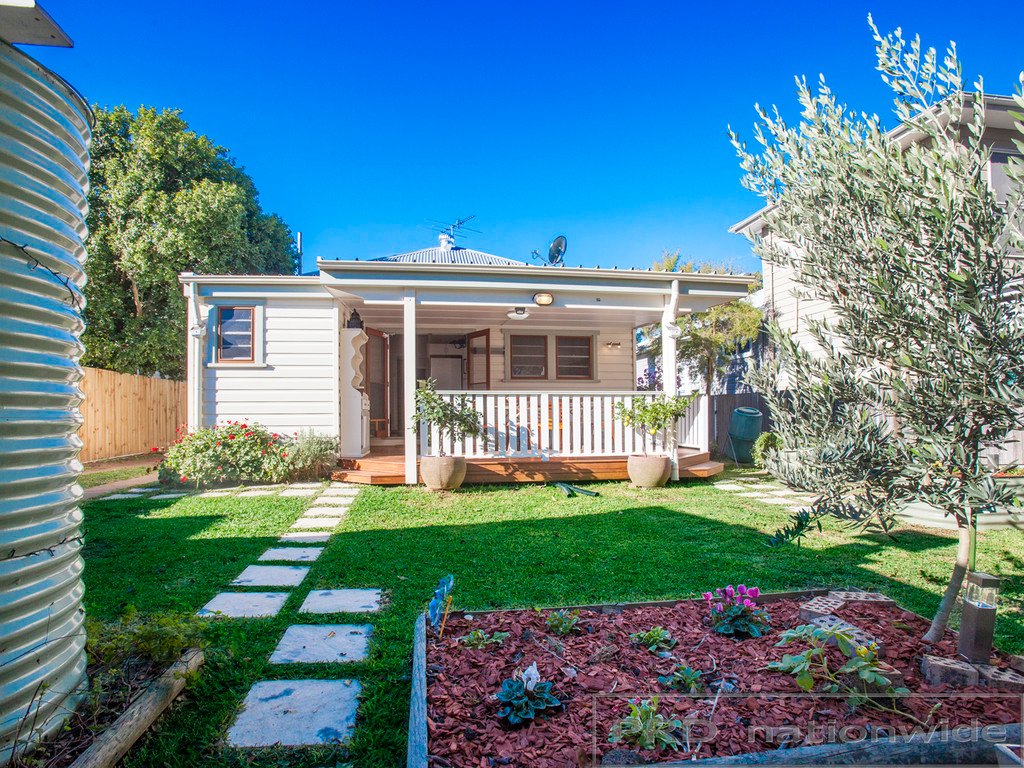 8 Nichols Street LORN 15