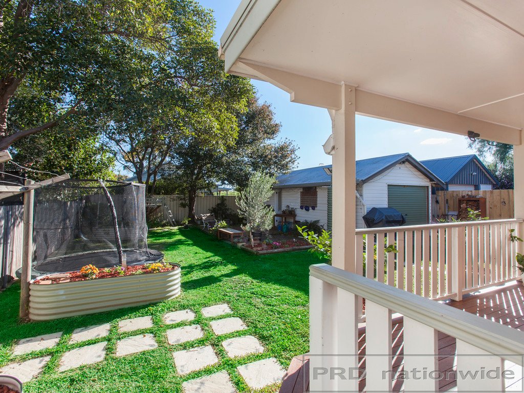 8 Nichols Street LORN 20