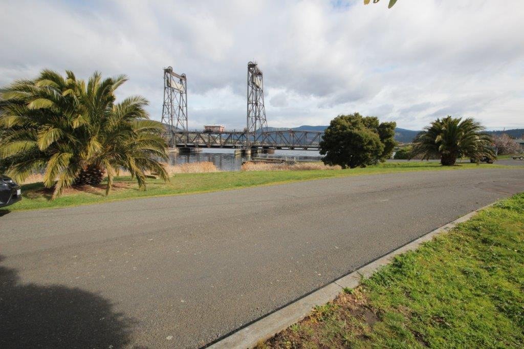 8 Nielson Esplanade BRIDGEWATER 12