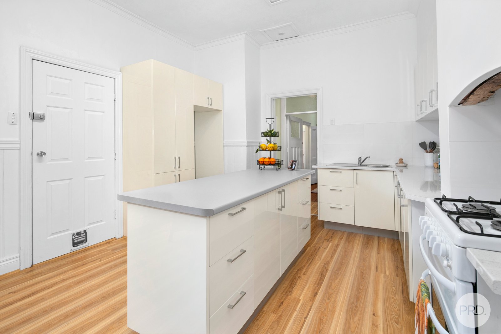 8 Nolan Street SOLDIERS HILL 11