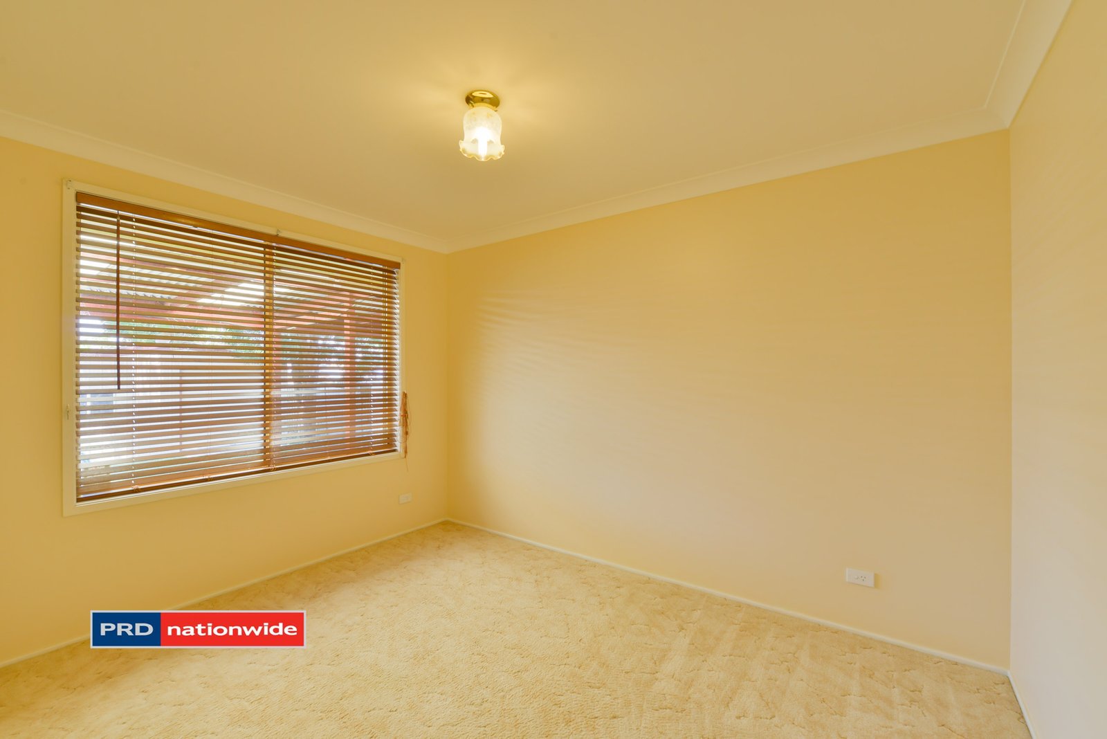 8 Noonga Crescent TAMWORTH 21