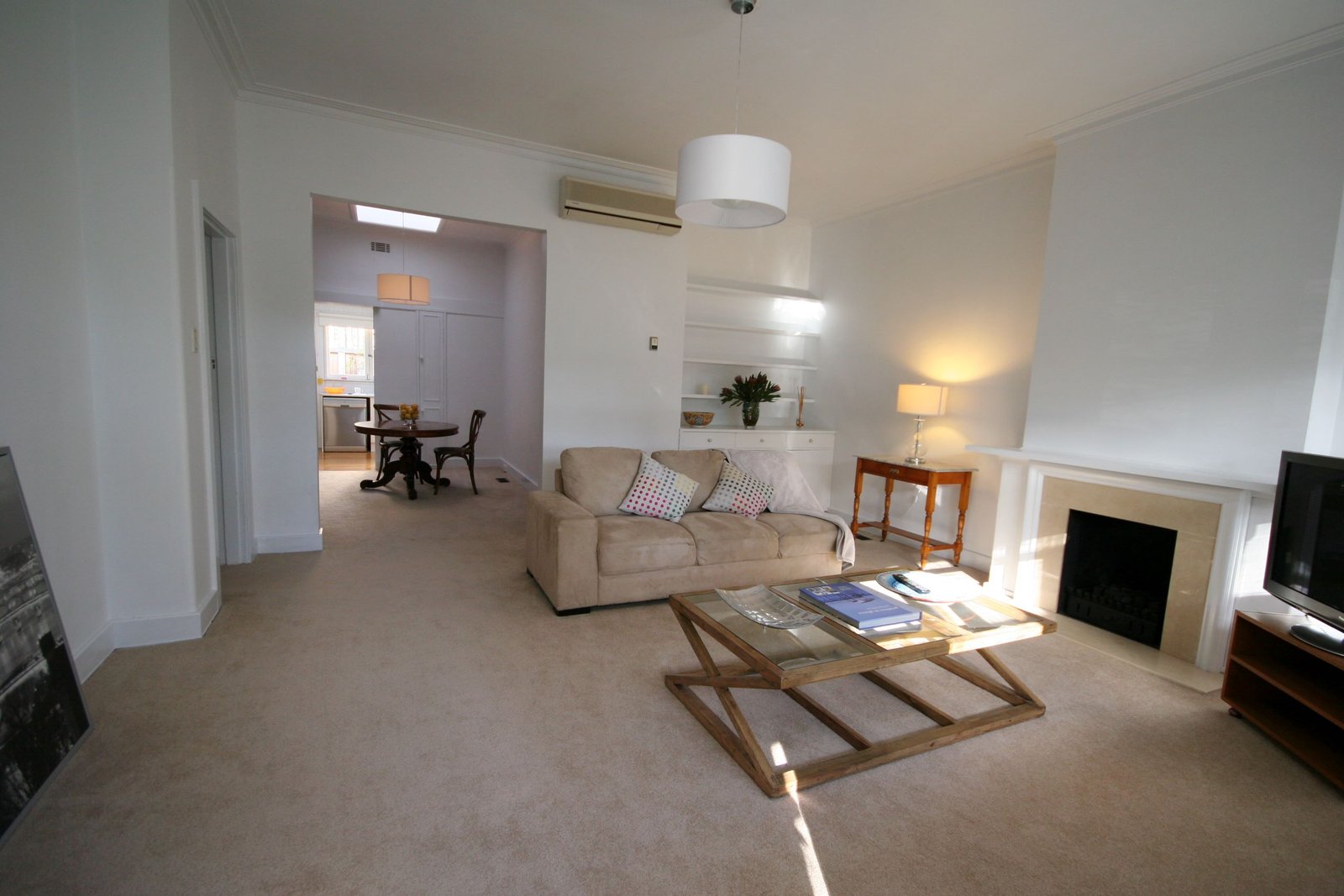 Gallery: 8 North Road