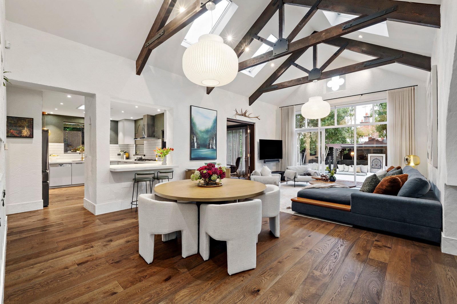 8 Nyora Grove, Caulfield North, 3161