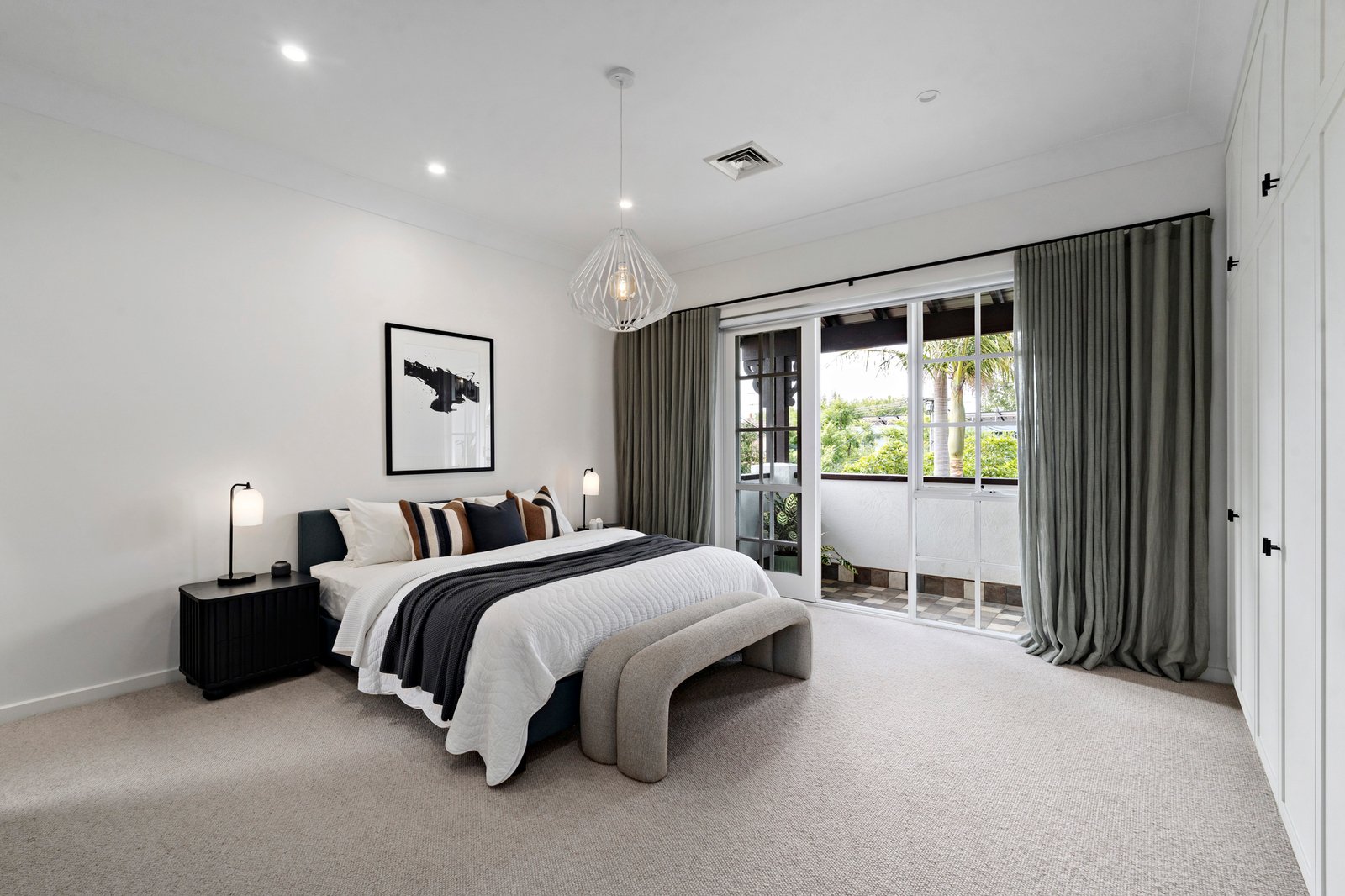 8 Nyora Grove, Caulfield North, 3161