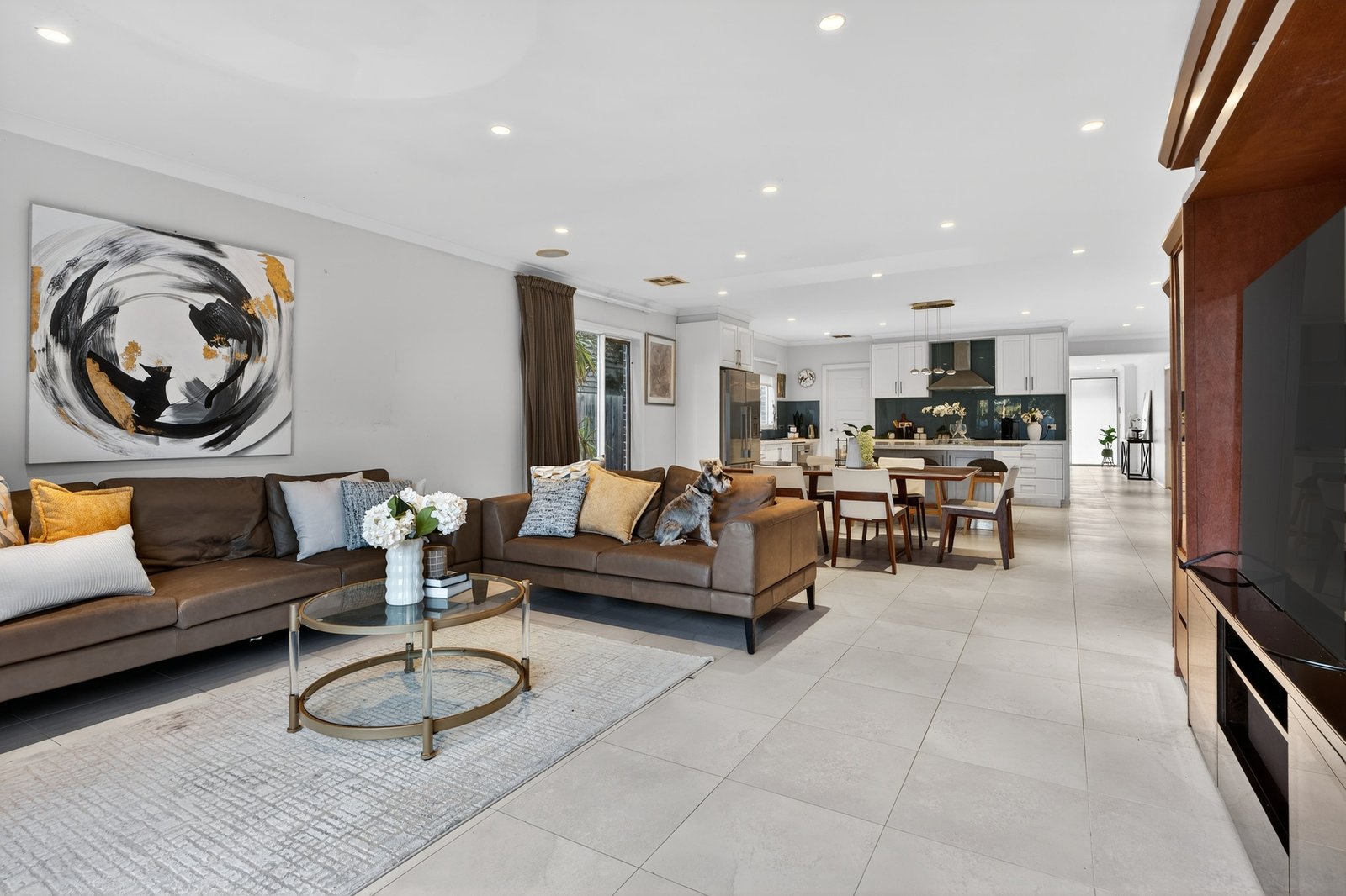 Gallery: 8 Oak Street