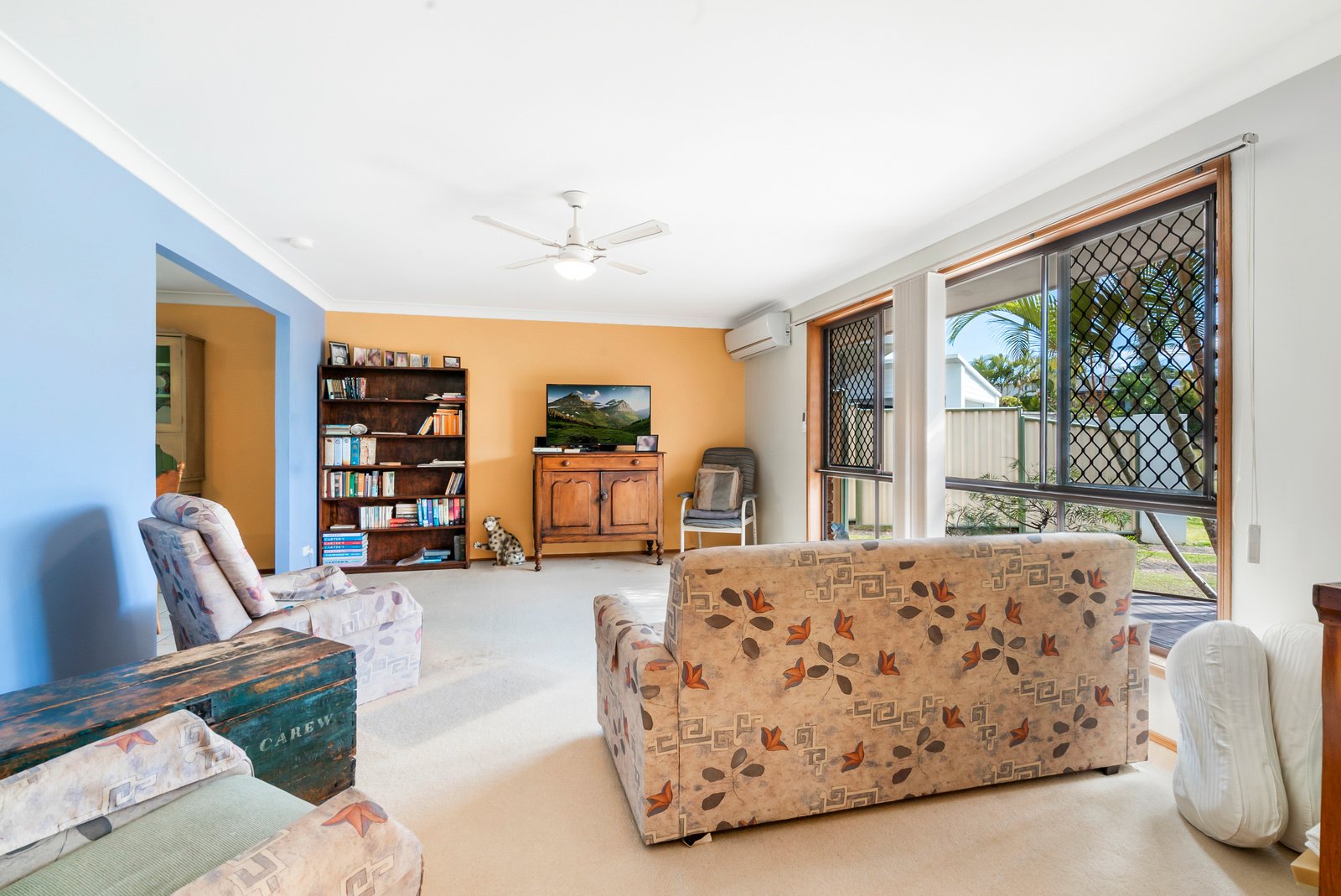 8 Oakland Court BURLEIGH WATERS 4