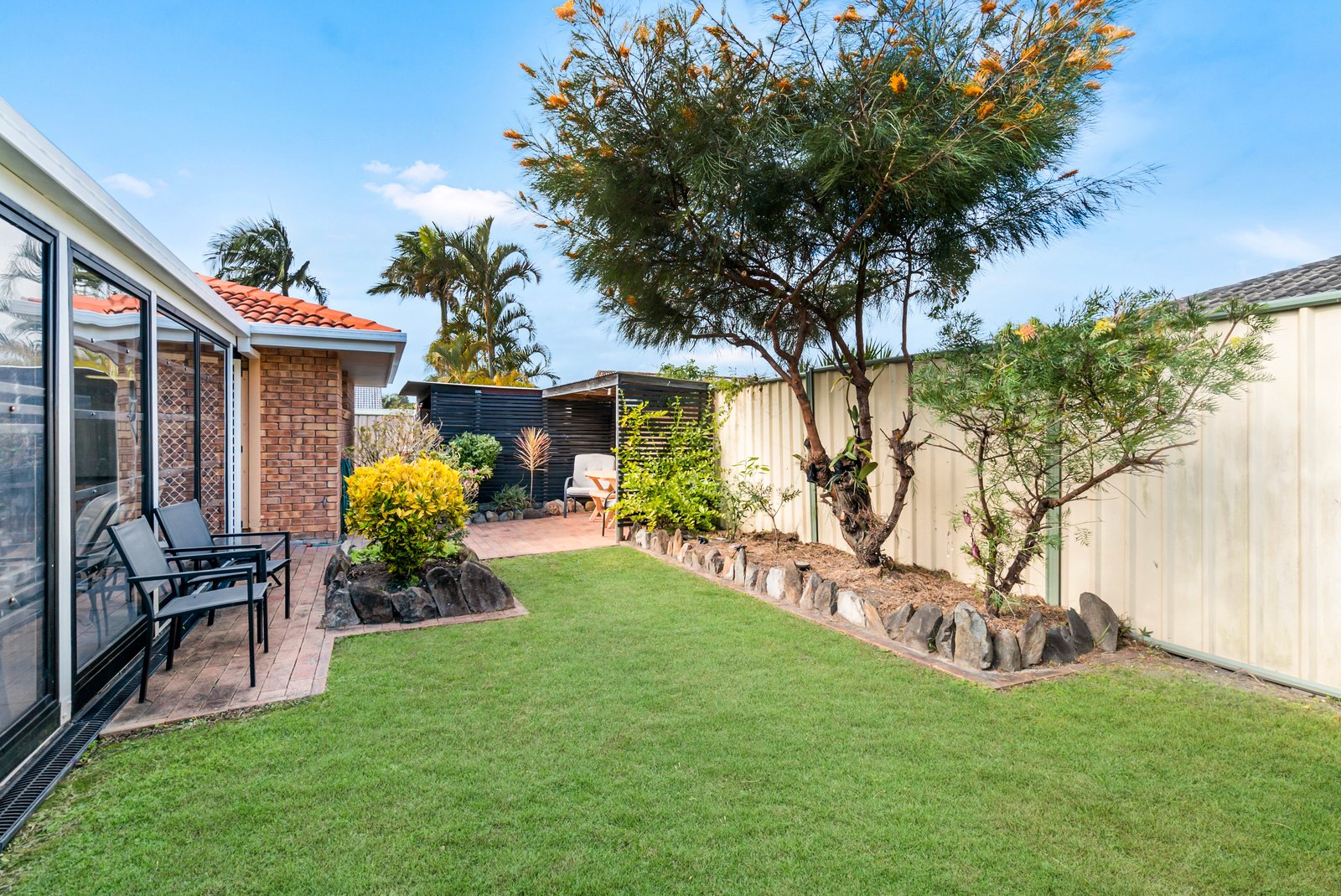 8 Oakland Court BURLEIGH WATERS 12