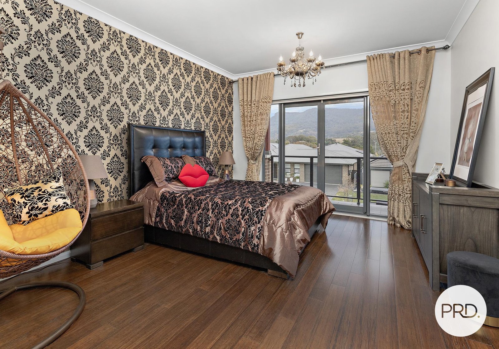 8 Omaroo Place HORSLEY 7