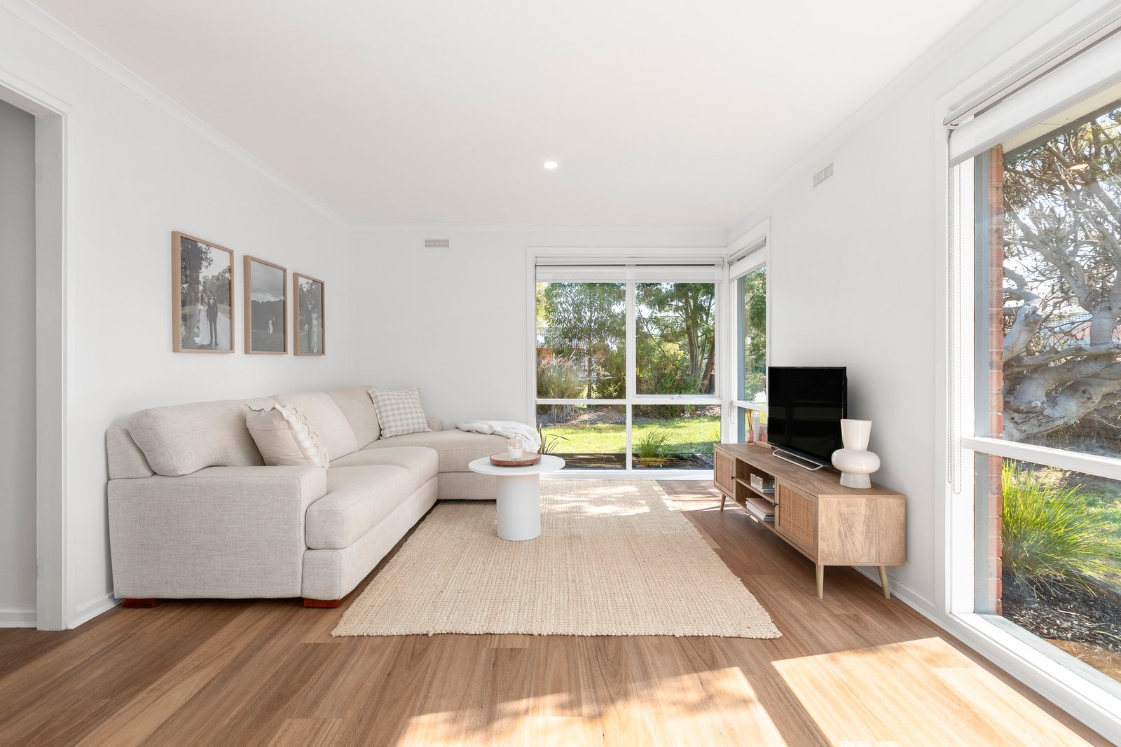 Gallery: 8 Orana Crescent