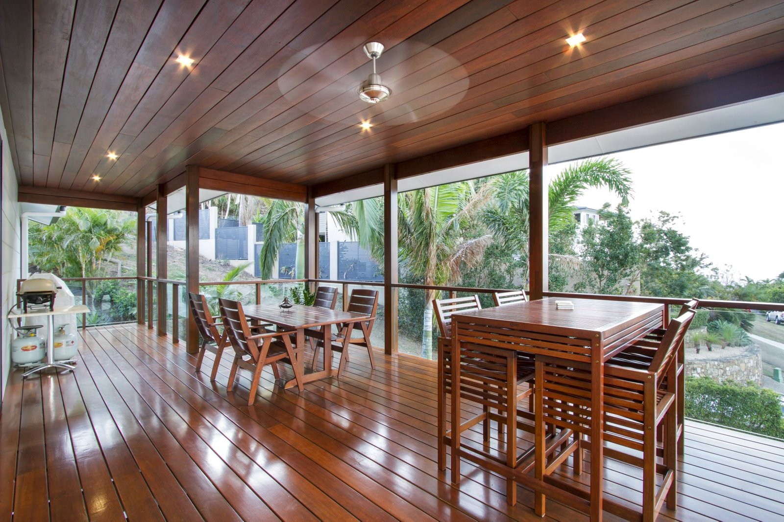 8 Palm Drive CANNONVALE 13