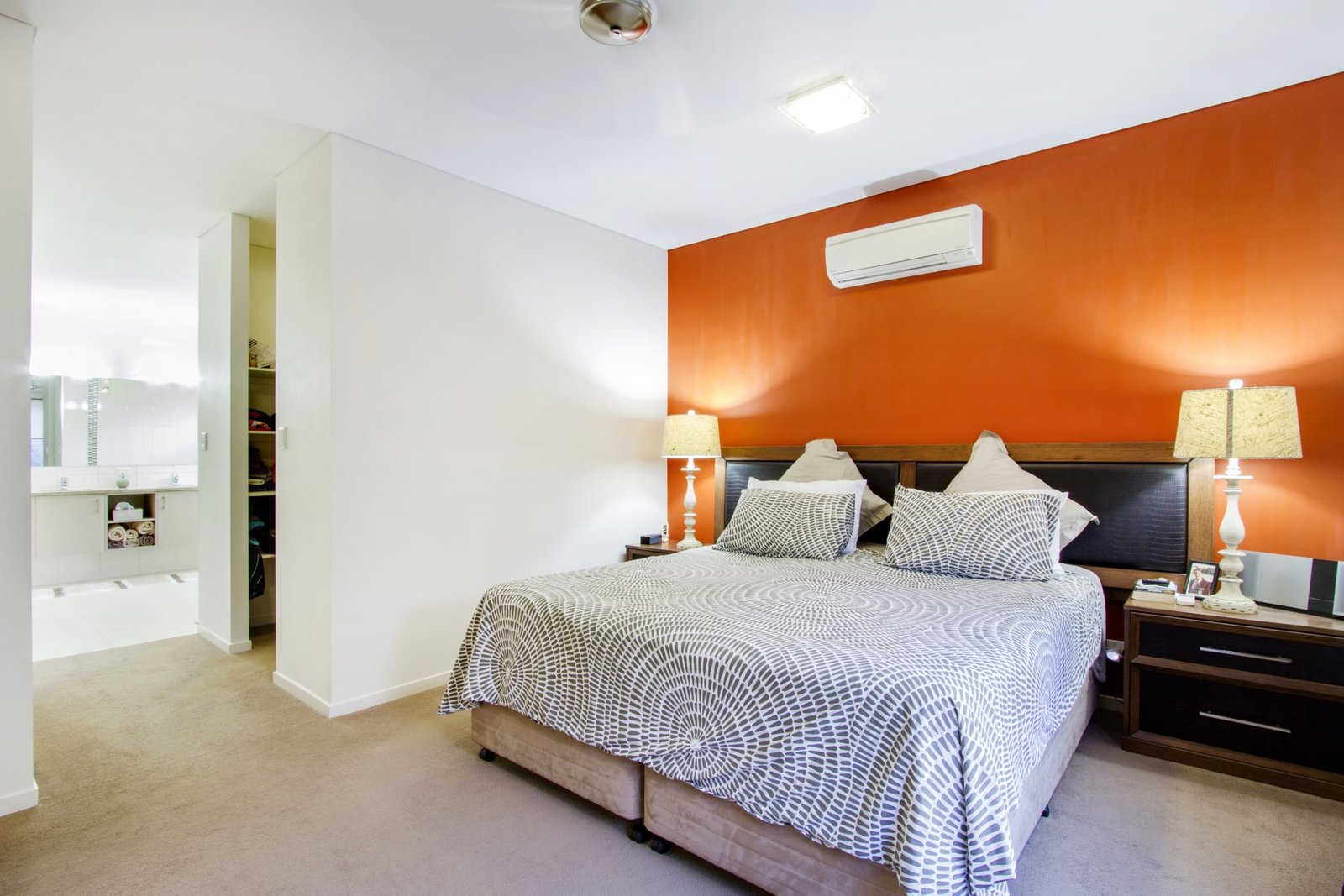 8 Palm Drive CANNONVALE 14