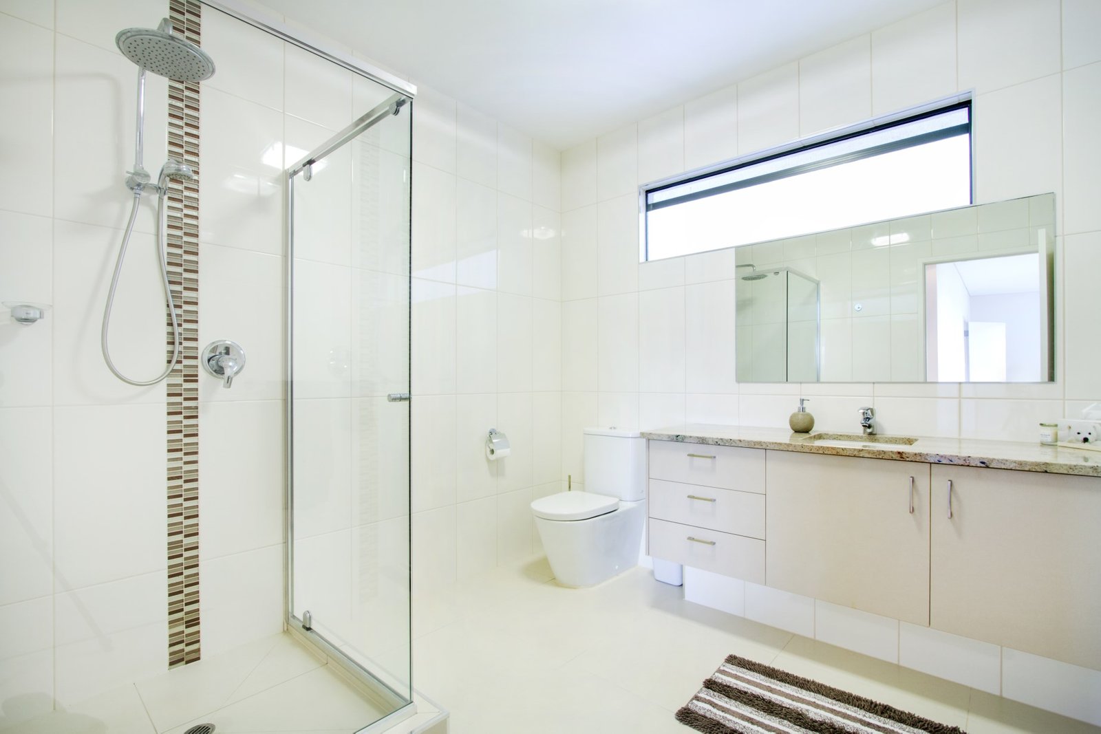 8 Palm Drive CANNONVALE 16