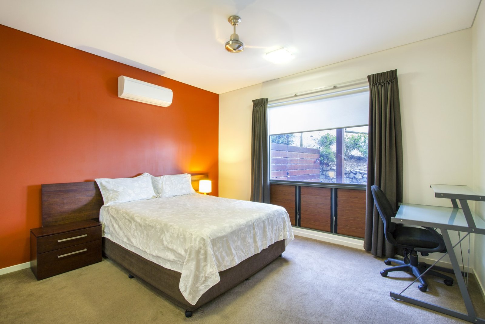 8 Palm Drive CANNONVALE 18