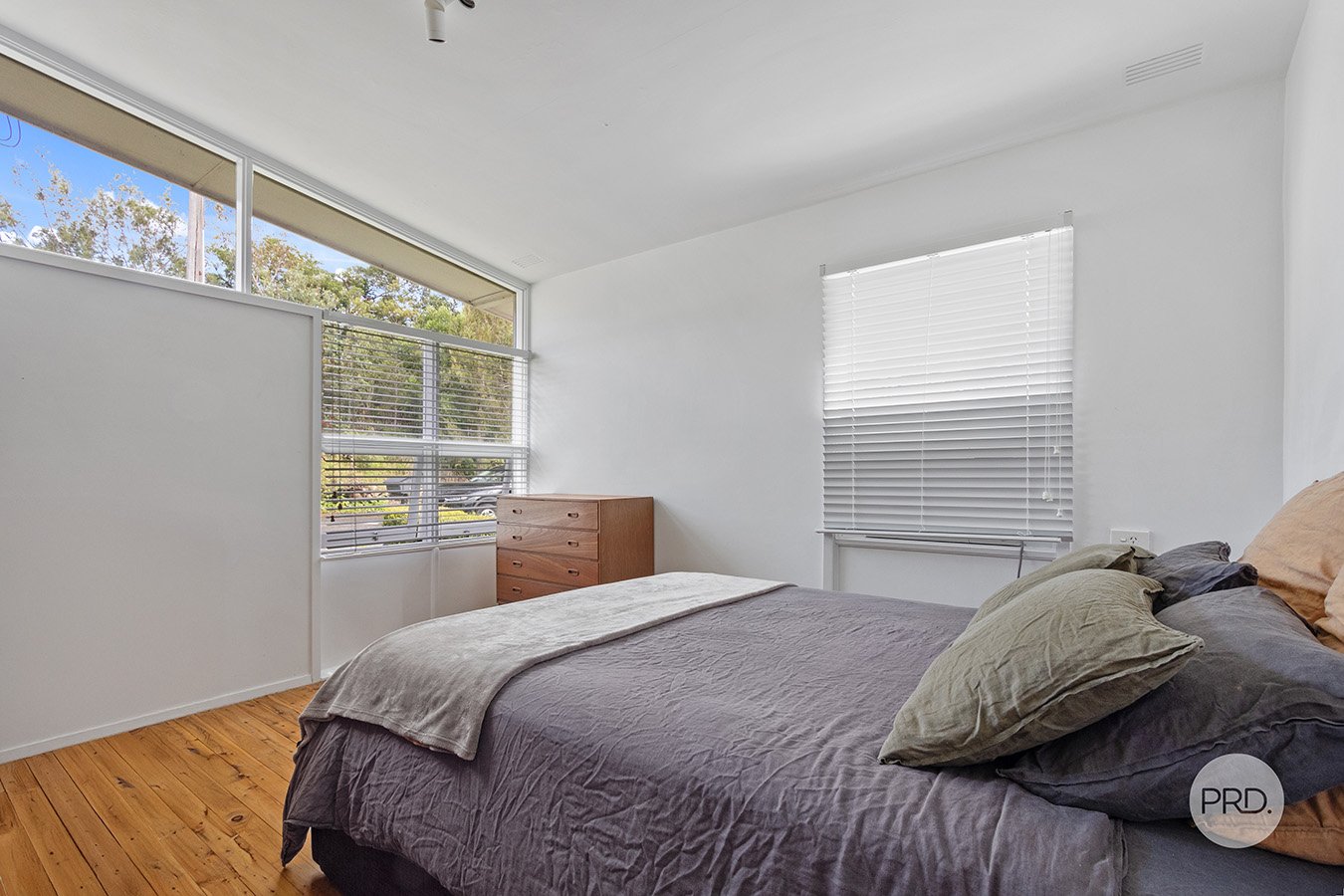 8 Park Avenue OATLEY 7