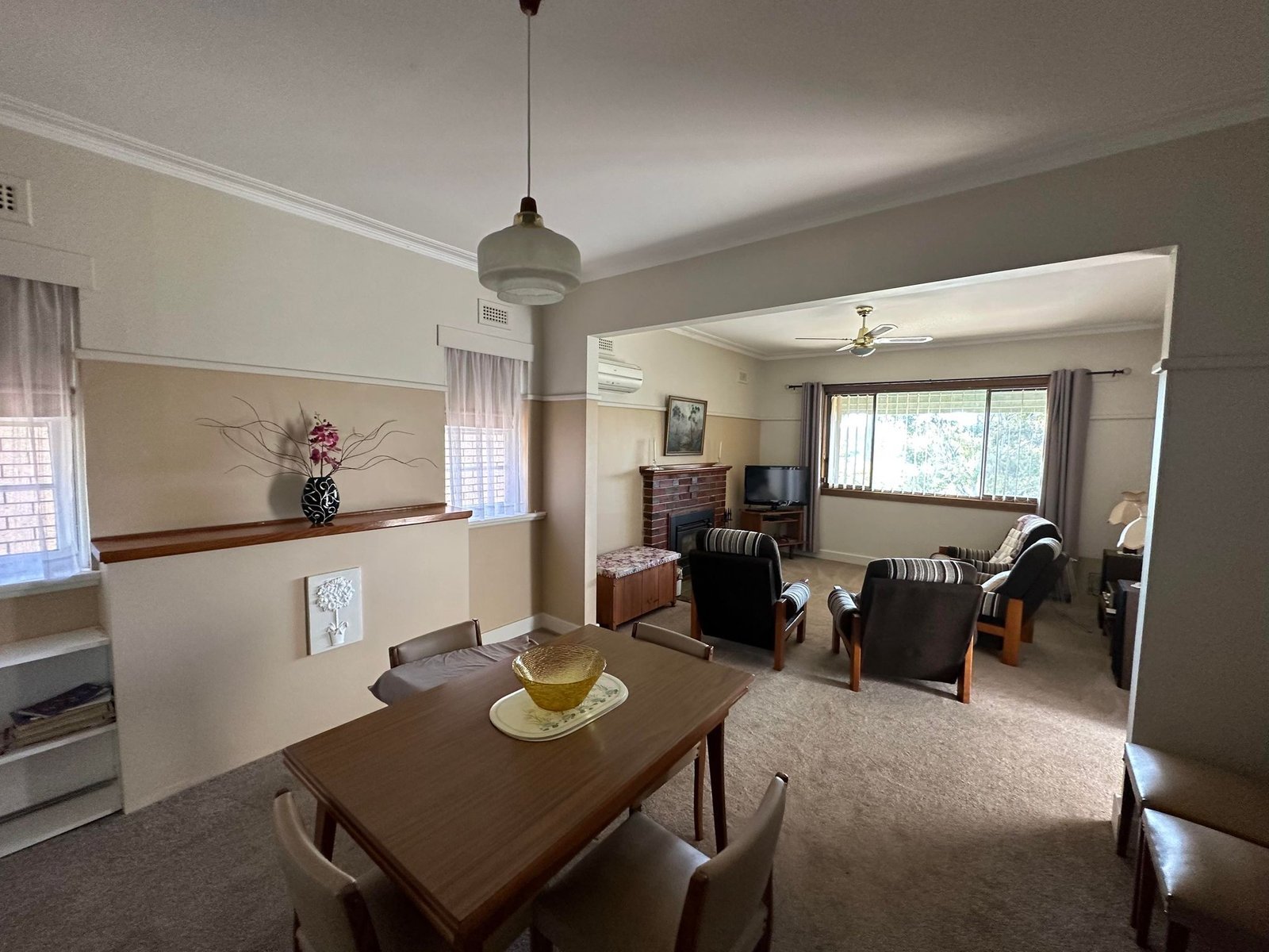 8 Park Street TUMBARUMBA 3