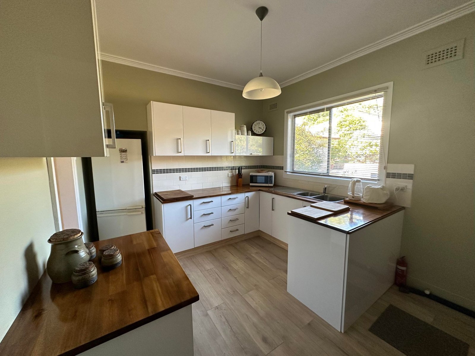 8 Park Street TUMBARUMBA 1