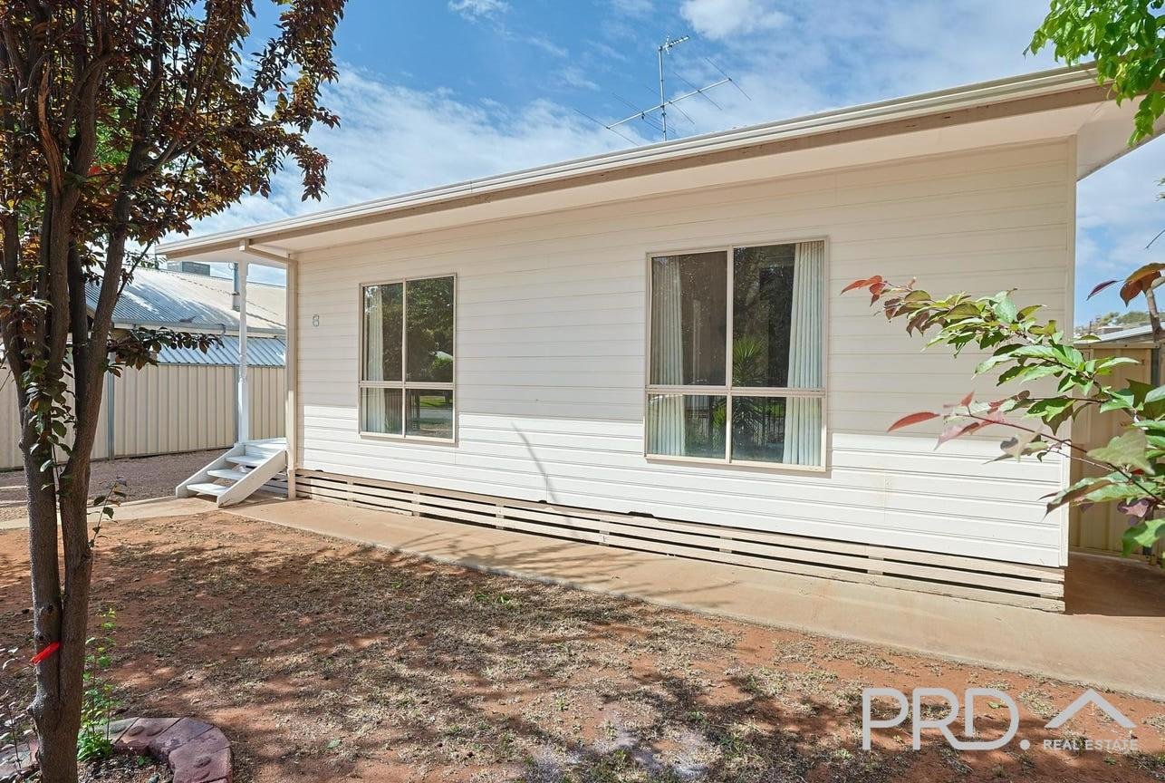 8 Parke Street ROBINVALE 2