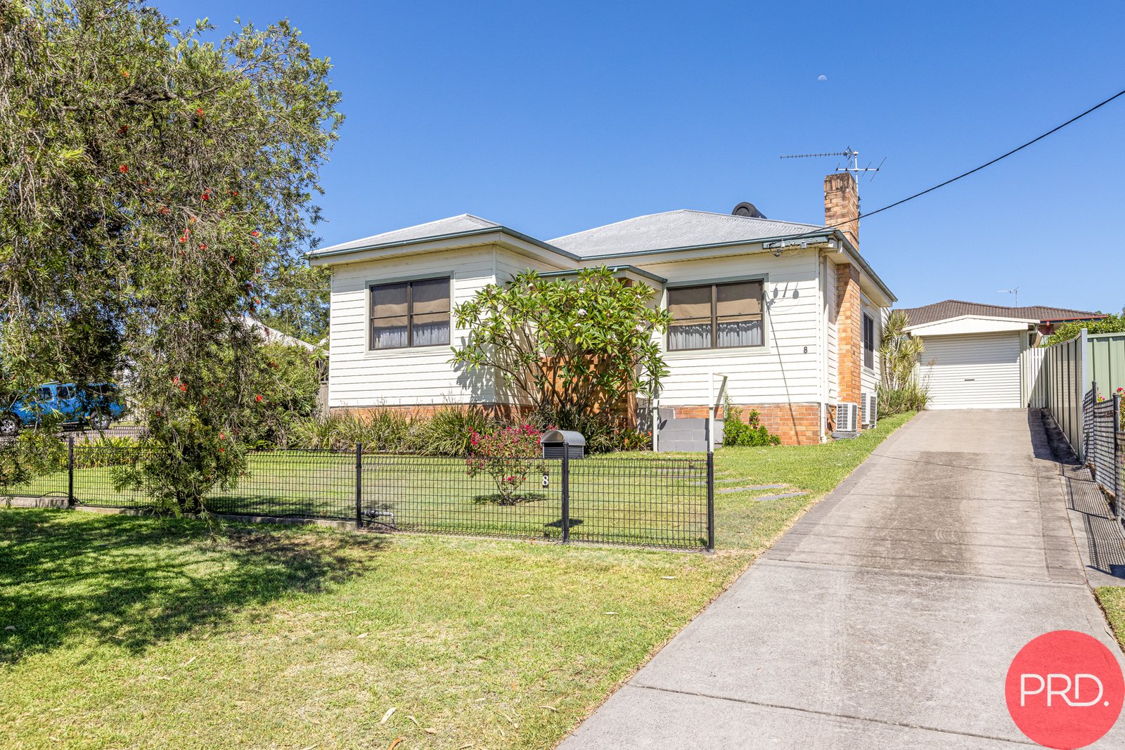 8 Parkes Street RUTHERFORD 1