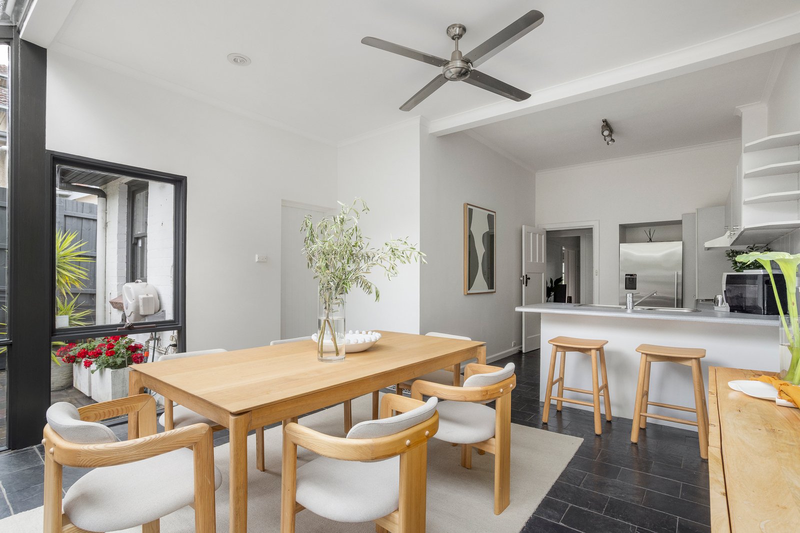 8 Parkin Street, Glen Iris, 3146