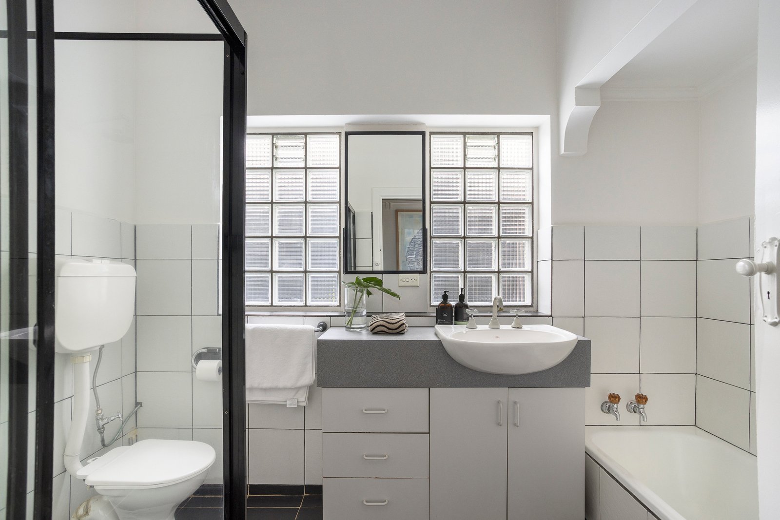 8 Parkin Street, Glen Iris, 3146