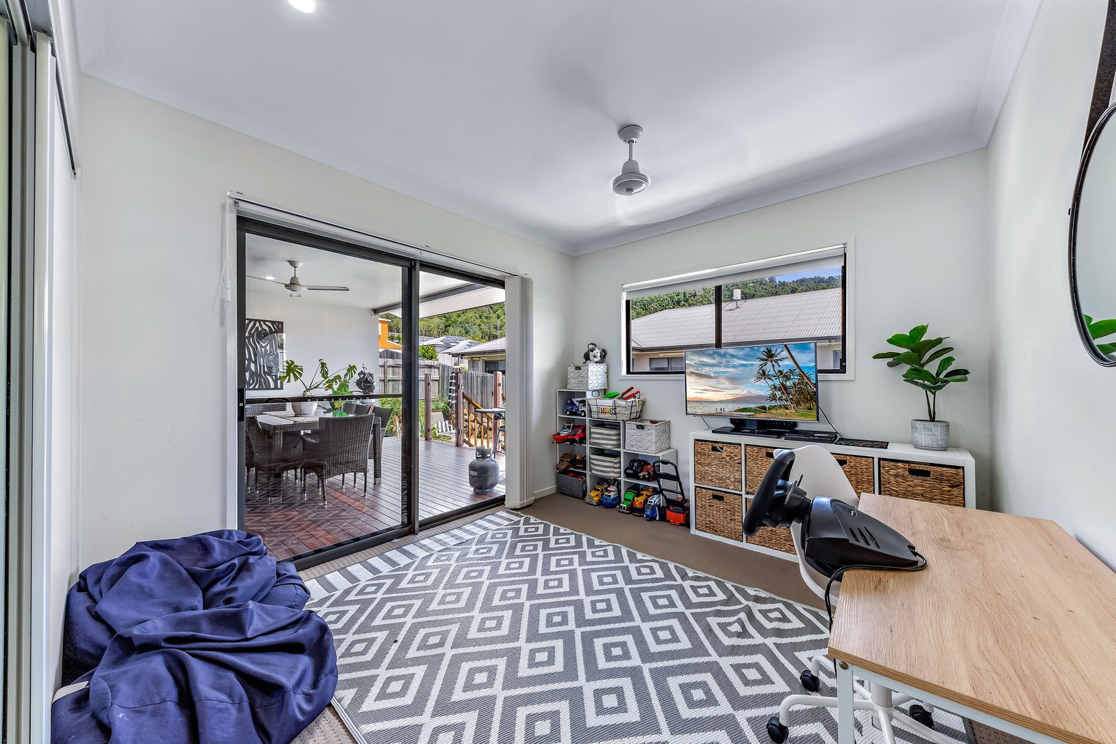 8 Pearl Street CANNONVALE 9