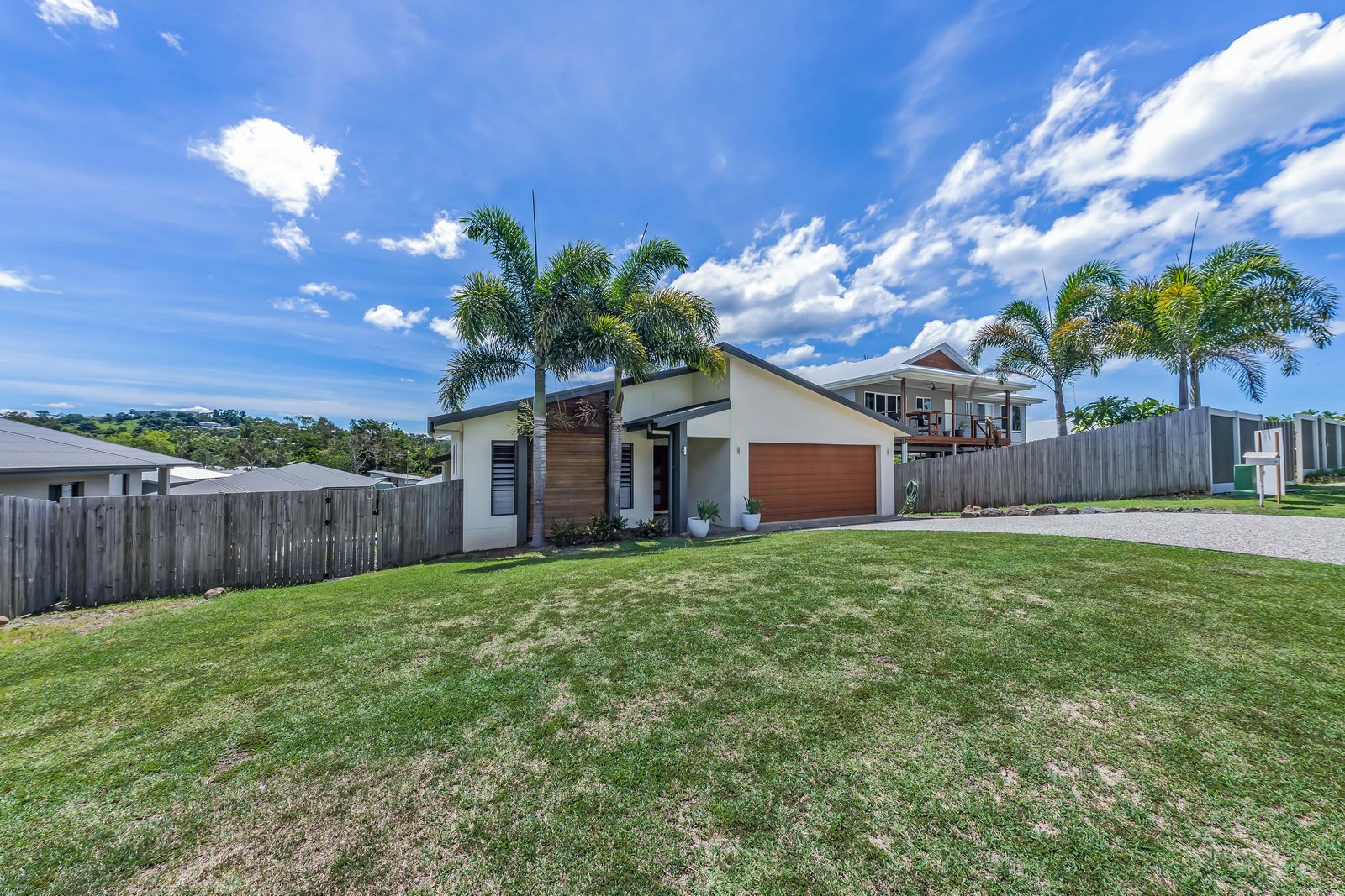 8 Pearl Street CANNONVALE 11