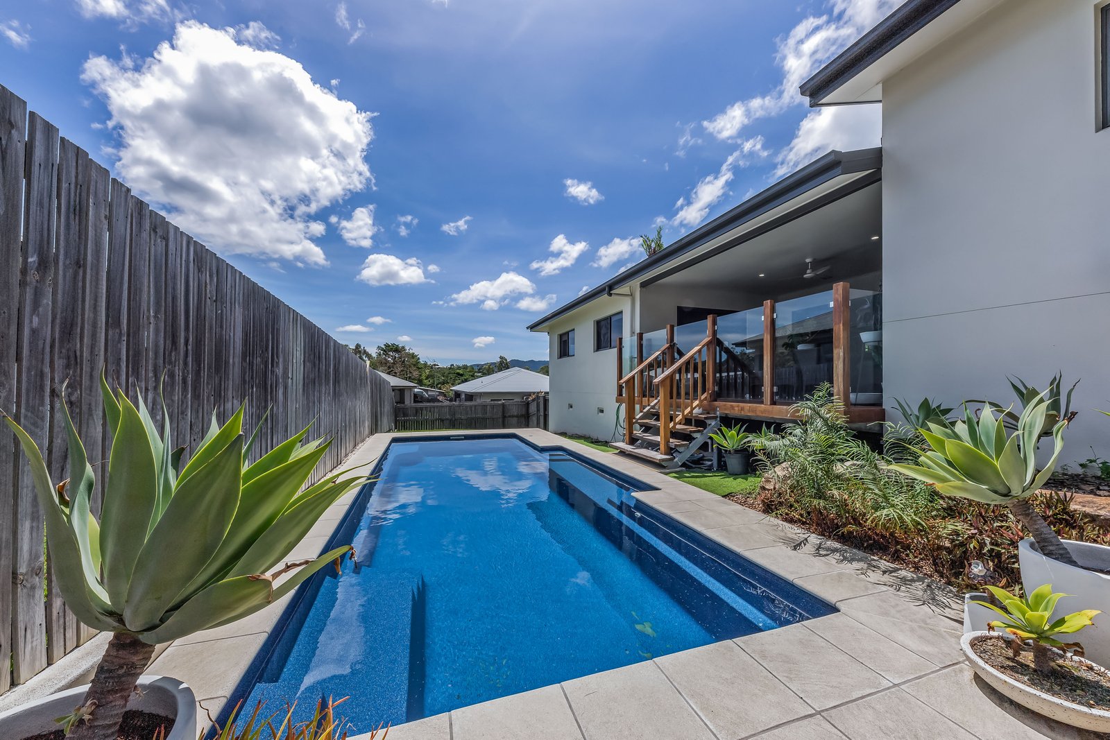 8 Pearl Street CANNONVALE 16