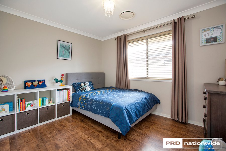 8 Penlee Road TAMWORTH 16