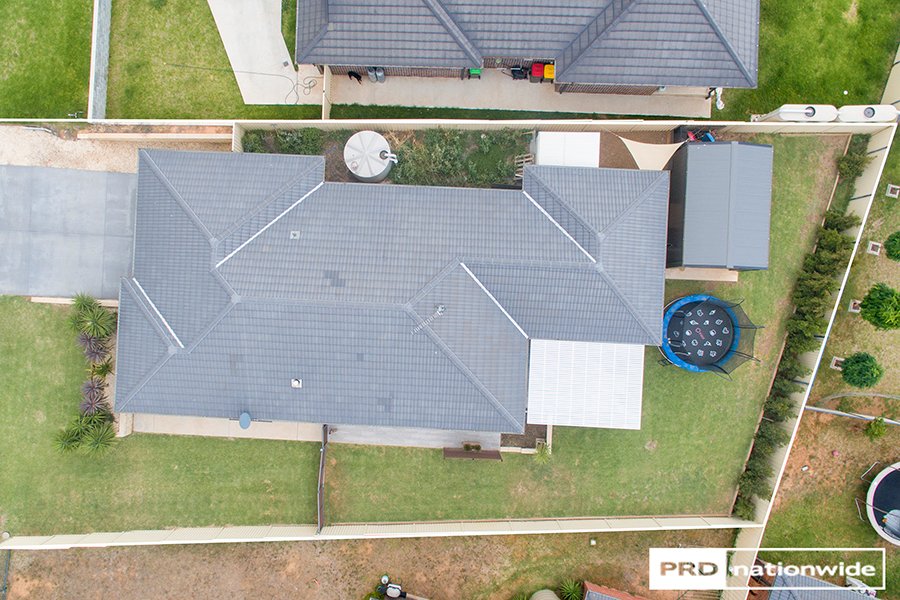 8 Penlee Road TAMWORTH 23
