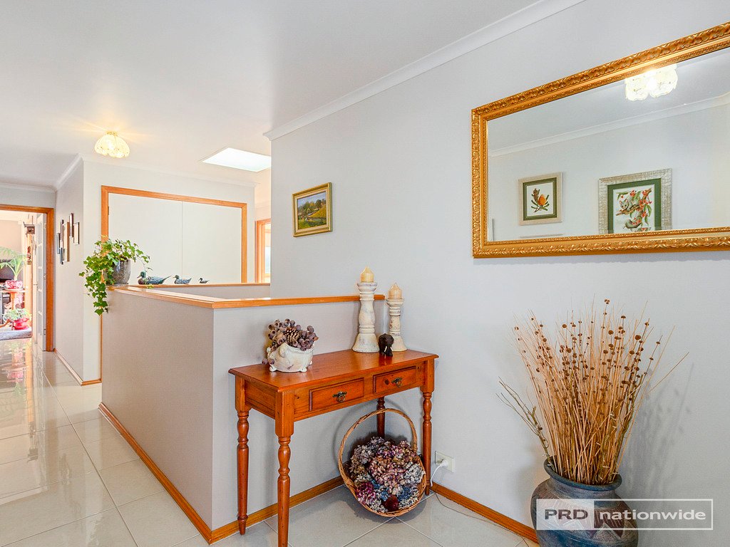 8 Peta Court OLD BEACH 2