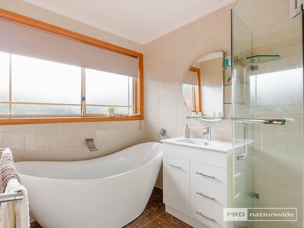 8 Peta Court OLD BEACH 12