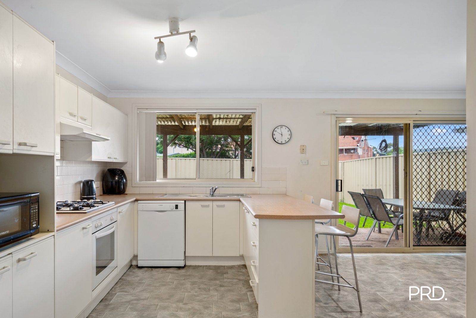 8 Picasso Place EMU PLAINS 5