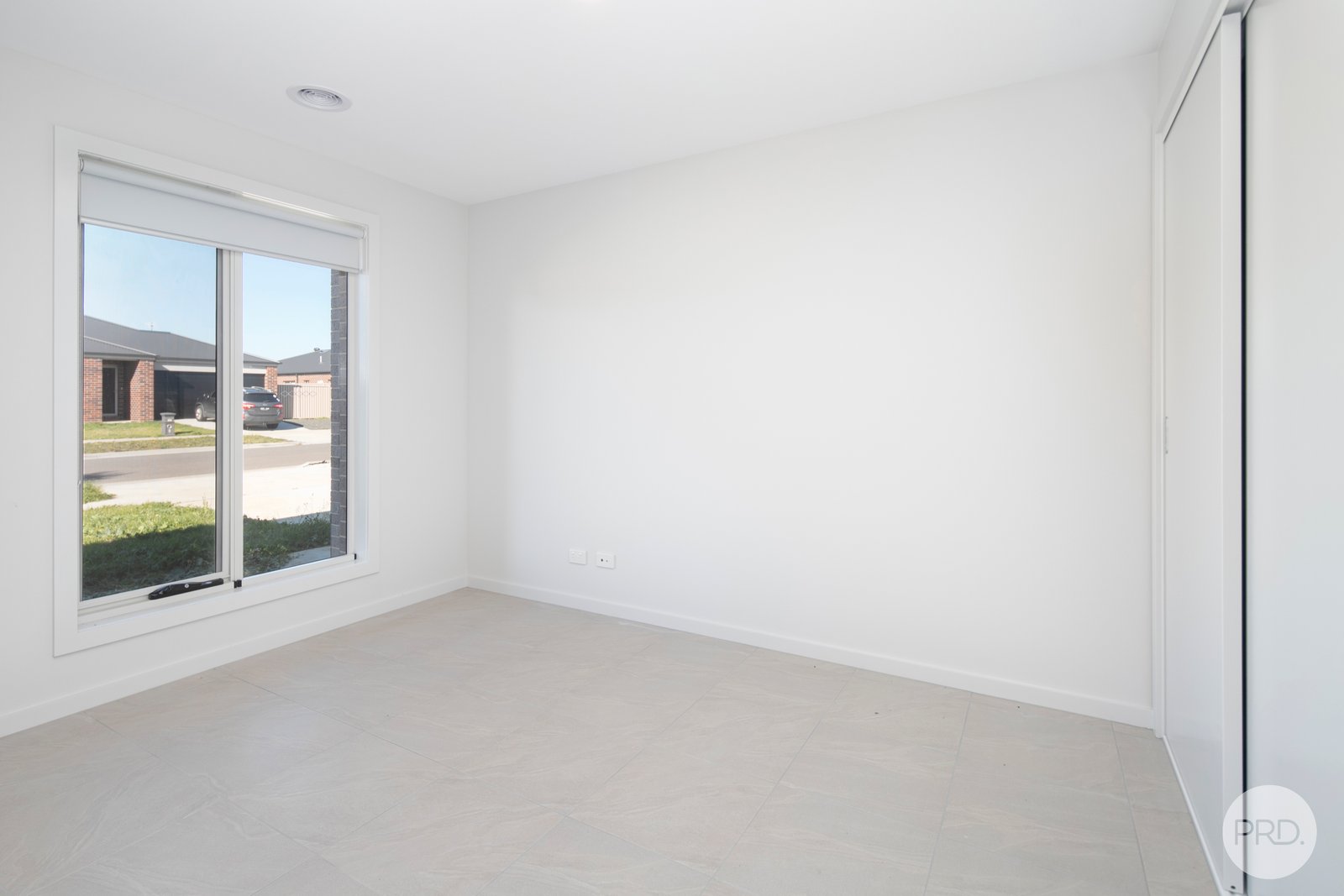 8 Picasso Street WINTER VALLEY 4